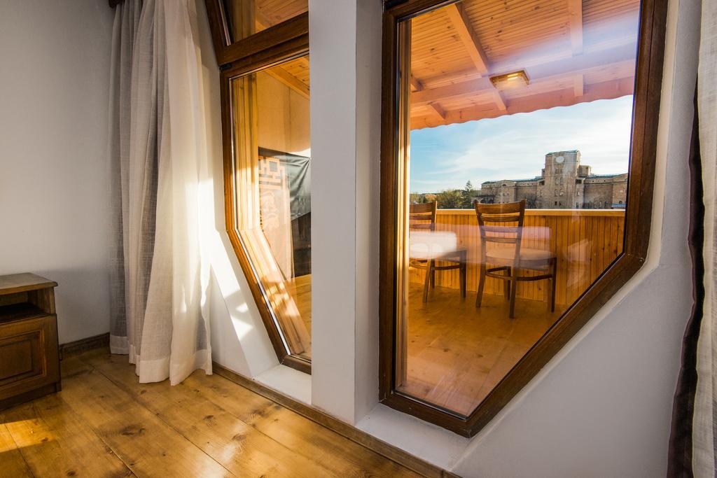 The Lion'S Residence Veliko Tarnovo Exterior photo