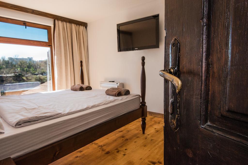 The Lion'S Residence Veliko Tarnovo Exterior photo